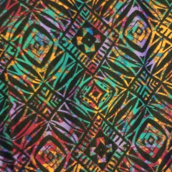 New LuLaRoe black geometric leggings OS - Picture 2 of 3